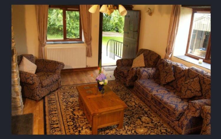 Hayloft Cottage Merton  외부 사진